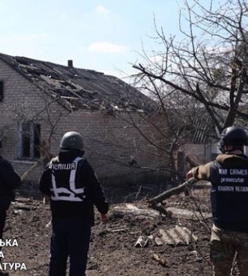 Росіяни обстріляли село на Харківщині: загинула жінка, її чоловік в лікарні