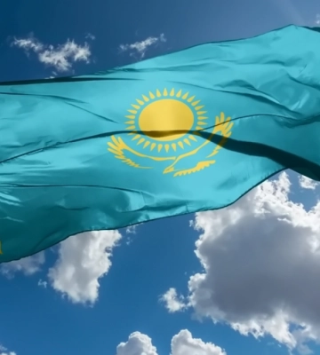 Дипломатія Казахстану закликало своїх громадян покинути дві області України