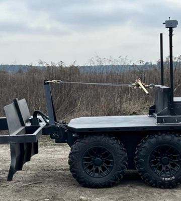 Дистанційний комплекс для розмінування Ratel Deminer пройшов випробування і визначений як пріоритетний для Сил безпеки й оборони, - Федоров. ФОТО