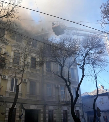 Під час гасіння пожежі в Одесі загинув рятувальник
