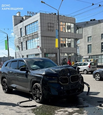 У Харкові вдень сталася ДТП: постраждали троє людей 