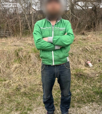 У Рівному в чоловіка виявили поліетиленовий згорток із підозрілими пігулками