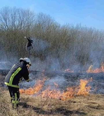 На Волині за допомогою БпЛА виявили пожежу – тепер шукають палія (відео)