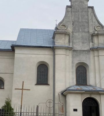 Великодня служба Божа у Надвірнянському Костелі: фоторепортаж