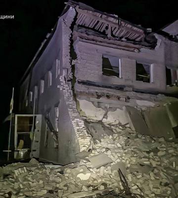 російський обстріл пошкодив пожежну частину на Харківщині