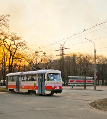 Робота громадського транспорту у Запоріжжі змінюється з 1 квітня: маршрути