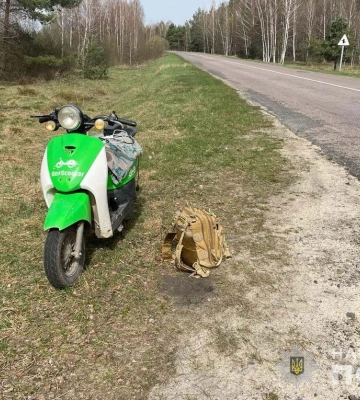 На Волині зловили скутериста з рюкзаком набоїв 