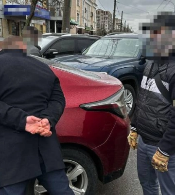На Миколаївщині СБУ викрила на хабарі посадовця Держслужби з питань праці