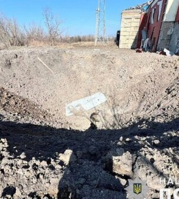 Доба на Донеччині: ворог обстріляв 10 населених пунктів, загинула жінка, ще три особи зазнали поранення. ФОТОрепортаж