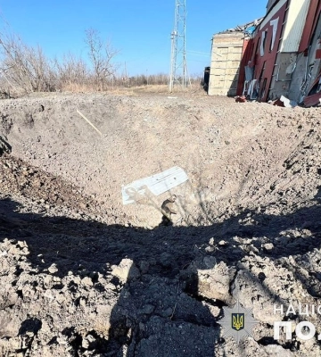 Під ворожим вогнем на Донеччині перебували 10 населених пунктів: загинула жінка, троє мирних жителів поранено