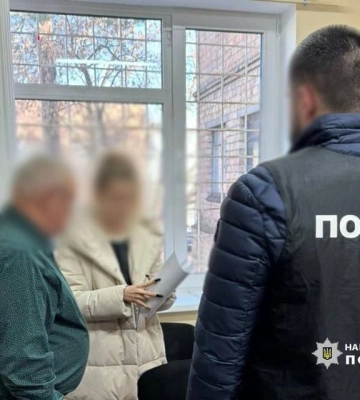 Обіцяв надати відстрочку від мобілізації за $300: у Києві викрили працівника ТЦК. Фото і подробиці