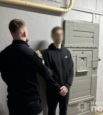 На Ужгородщині поліцейські затримали підозрюваного у нанесенні тяжких тілесних ушкоджень своєму знайомому