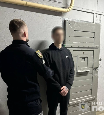 На Ужгородщині поліцейські затримали підозрюваного у нанесенні тяжких тілесних ушкоджень своєму знайомому