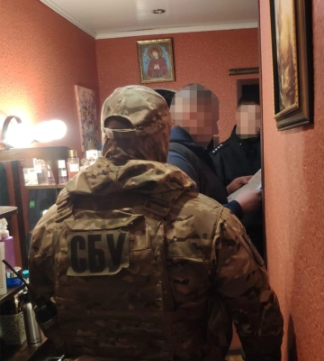 На Полтавщині затримали злочинну банду, яка тримала в страху місцевих підприємців і вибивала з них гроші
