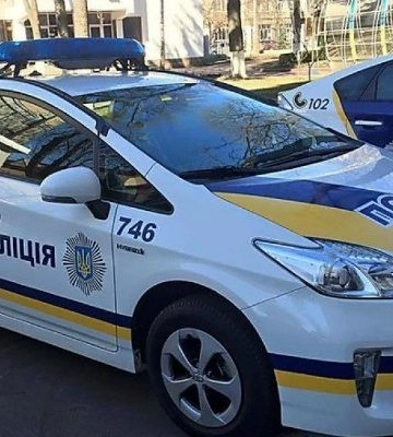 На Кіровоградщині чоловік відібрав зброю у поліцейського та вистрілив собі у голову: відкрито кримінальне провадження