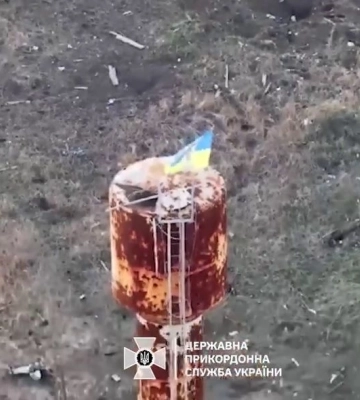 Над российскими позициями под Бахмутом подняли украинский флаг
