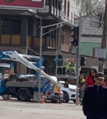 Відновили роботу світлофора на перехресті Чорновола-Бандери в Рівному