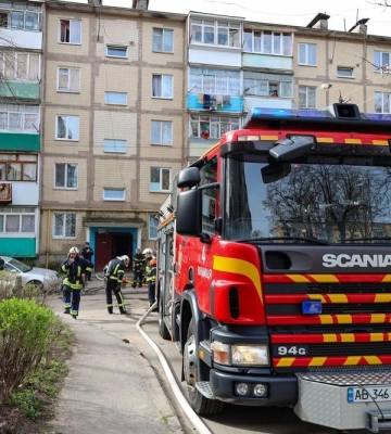 В Виннице во время пожара в квартире спасли мать с ребенком во время пожара