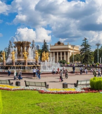 Приходите, дивитесь, ідете у борги: ВДНГ вирішив прорекламувати себе майже на 3 млн. гривень