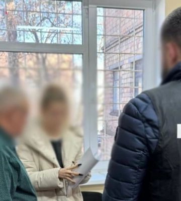 Обіцяв надати відстрочку від мобілізації за $300: у Києві викрили працівника ТЦК. Фото і подробиці