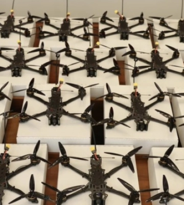 Вінничина передала захисникам 20 FPV-дронів