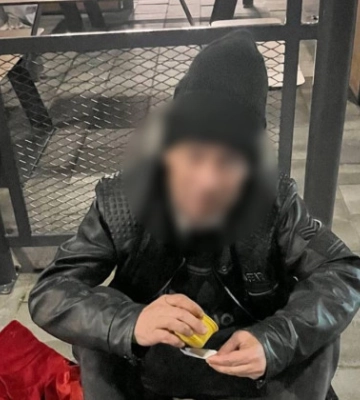 У Києві чоловік вирішив розіграти патрульних і заявив, що його збила машина