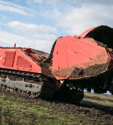 Сапери показали, як розміновують Херсонщину за допомогою спецмашини