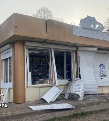 росіяни вночі атакували село на Харківщині, пошкодили цивільну інфраструктуру: показали наслідки