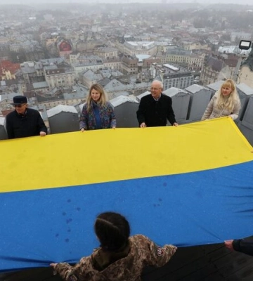 Завтра Львів відзначить 34-ту річницю підняття прапора