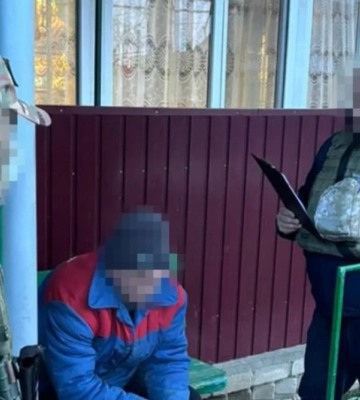 СБУ затримала у Херсоні ворожих інформаторів, які готували ракетні удари по підрозділах Служби безпеки та ЗСУ