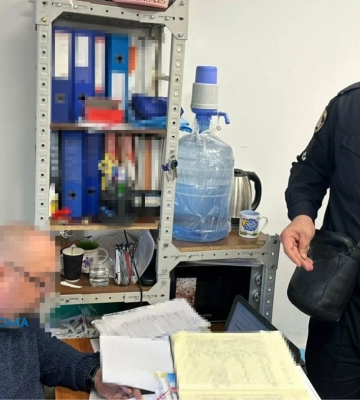 У Дніпрі викрито медиків, які вимагали хабарі від військових
