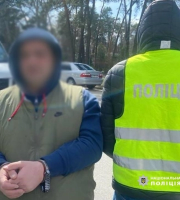 В столице задержали мужчин, организовавших &quot;бизнес&quot; по продаже квартир умерших киевлян. Подробности и видео