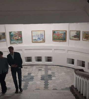 У філармонії міста Дніпра відкрилася виставка картин Івана Коваленка