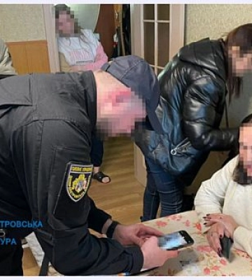 В Днепре разоблачили медиков МСЭК, которые требовали взятки за оформление групп инвалидности
