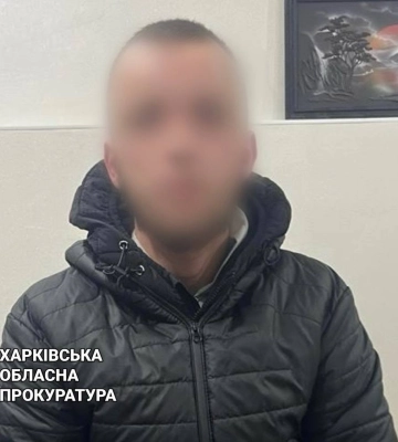 Кидав у будинок працівника прокуратури «коктейлі Молотова»: харків’янина засудили до 4,5 років тюрми