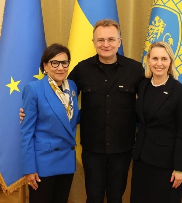 &quot;Зустріч, про яку мало можна говорити публічно&quot;: посол та спецпредставниця США Пріцкер зустрілись з міським головою Львова
