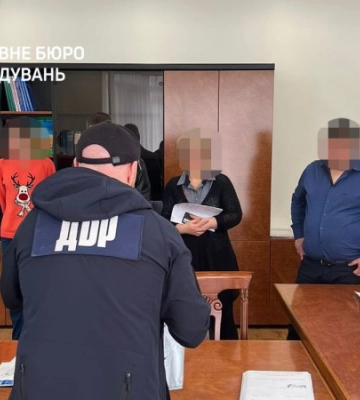 Заробляли мільйони на корупційній схемі. ДБР затримало посадовців Держпродспоживслужби на Одещині та Запоріжжі