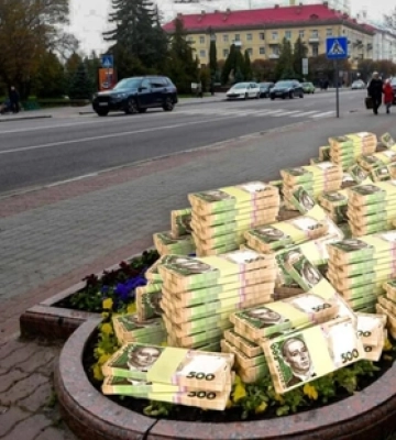 Комунальники Луцька замовили саджанців на три мільйони