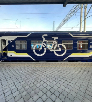 Укрзалізниця запустила модернізовані електропоїзди Dnipro City Express у сполученні Камʼянське-Дніпро-Синельникове.