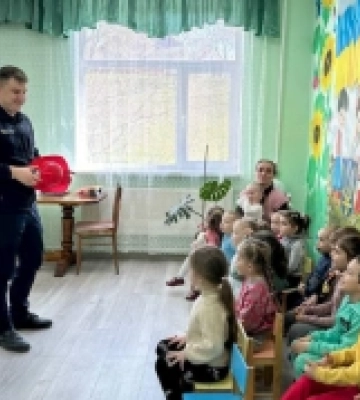 Рятувальники провели заняття для дітлахів в одному з дитячих садків у Болграді