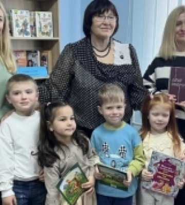 У Луцьку дошкільнята зустрілися із письменницею Ніною Горик