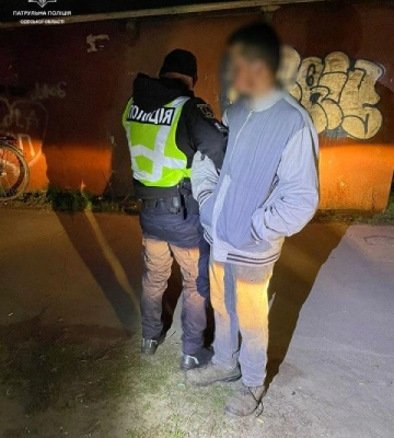 В Одесі чоловік викрав транспортний засіб на очах у його власниці