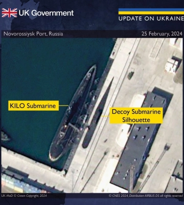Окупанти почали заряджати ракети в порту Новоросійська замість Севастополя — супутникові знімки