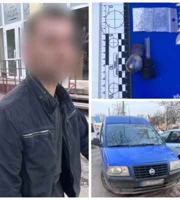 Неподалік Рівного водій фургона пронісся через дорожнє кільце (ФОТО)