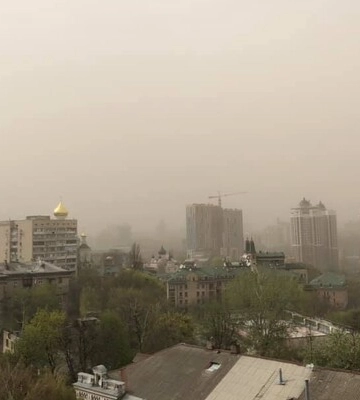 Піщана буря із Сахари дісталася Києва: Які наслідки негоди фіксували у столиці