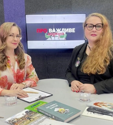 Письменники теж воюють - і зброєю, і словом, - Тетяна Сладковська (Тата Рівна)