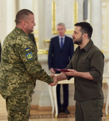 Отставка Залужного сразу отразилась на рейтинге Зеленского – социолог Паниотто