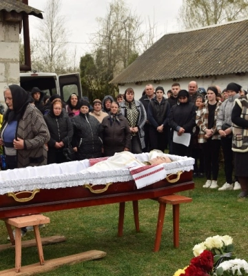Серце Героя зупинилося, коли був удома: на Волині в останню дорогу провели Сергія Муху. Фото