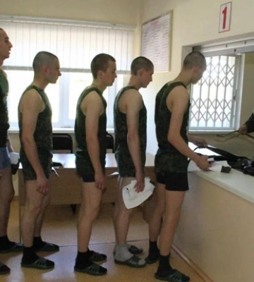 ВВК признала годным: в Хмельницкой области осудили мужчину, у которого гепатит С