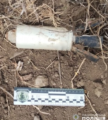 На Миколаївщині вибухотехніки поліції знешкодили касетні боєприпаси